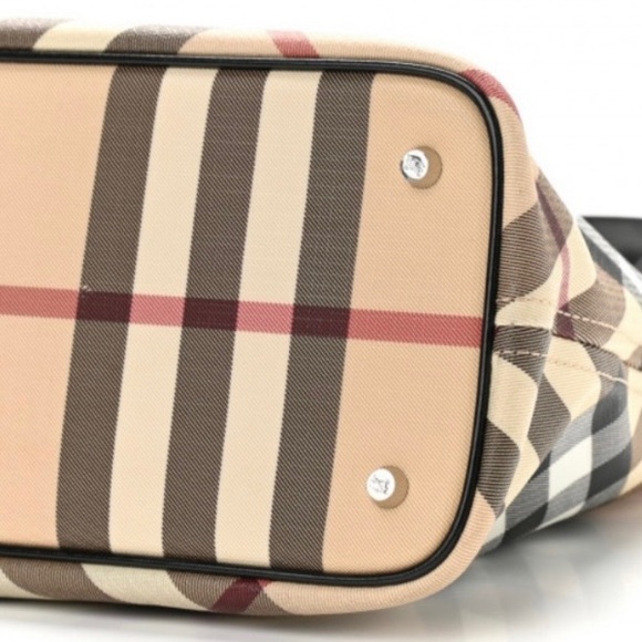 VGC Burberry Nickie Regent Nova check shopper tote bag, black patent trim. - Picture 4 of 9